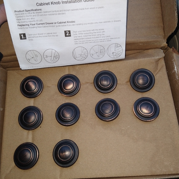 Cabinet knobs - Picture 3 of 4